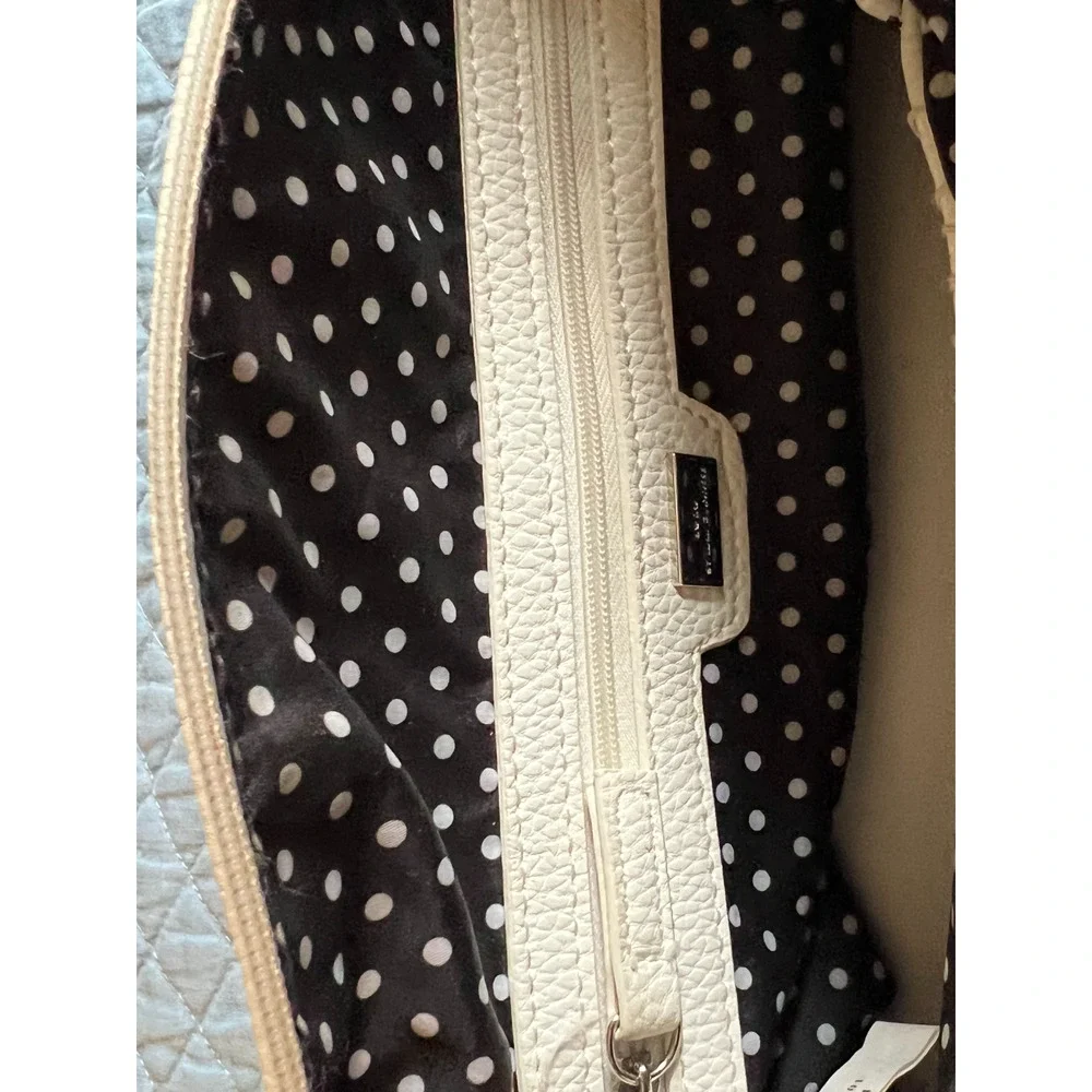 Lulu Guiness Purse Satchell White Top Handle Zip Close Pockets Silver Accents